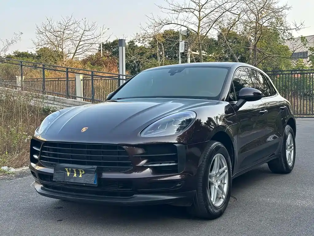 Porsche Macan 2022 — фото 1