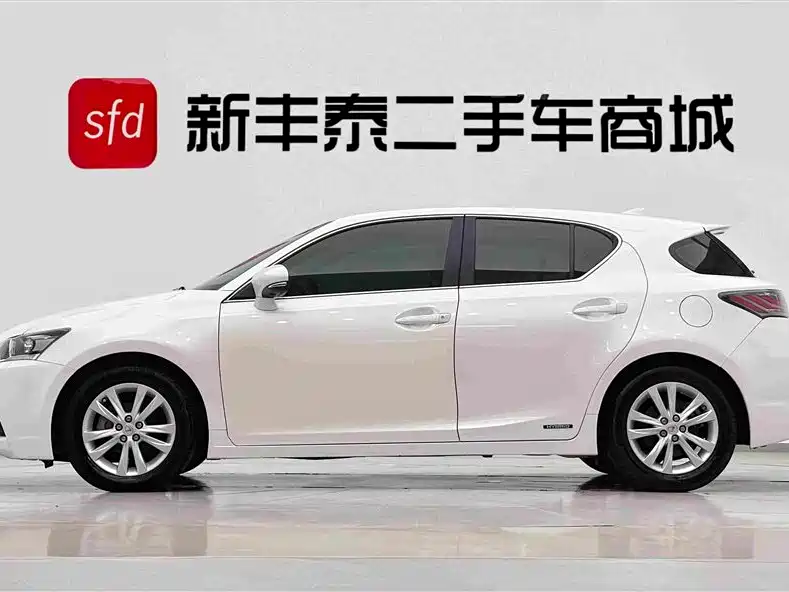 Lexus CT 2017
