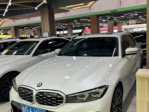 BMW 3 Series 2023