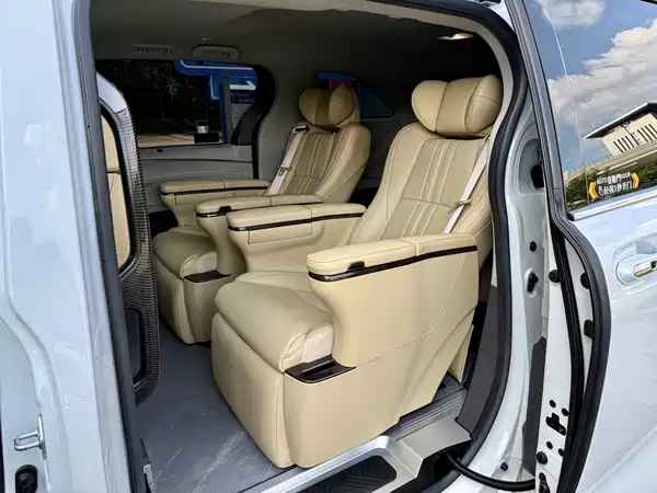Toyota Sienna 2024