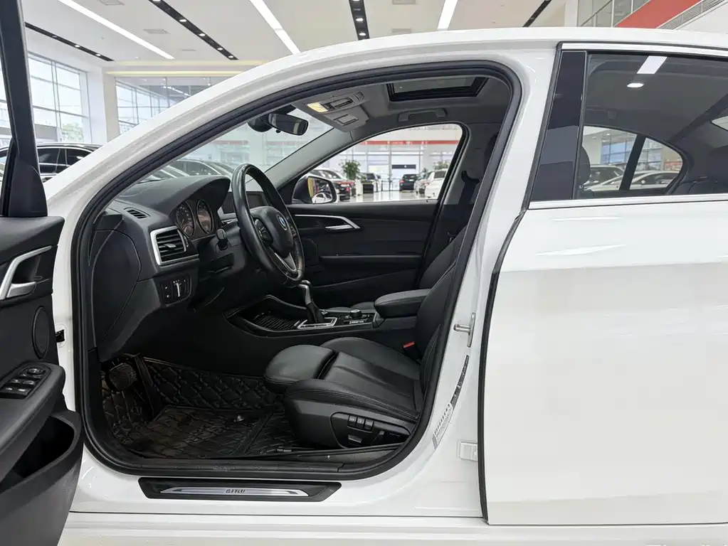 BMW 1 Series 2018