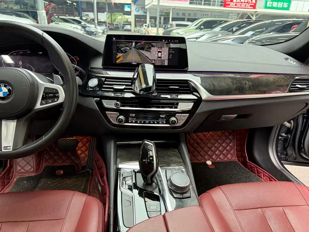 BMW 5 Series 2020 — фото 17