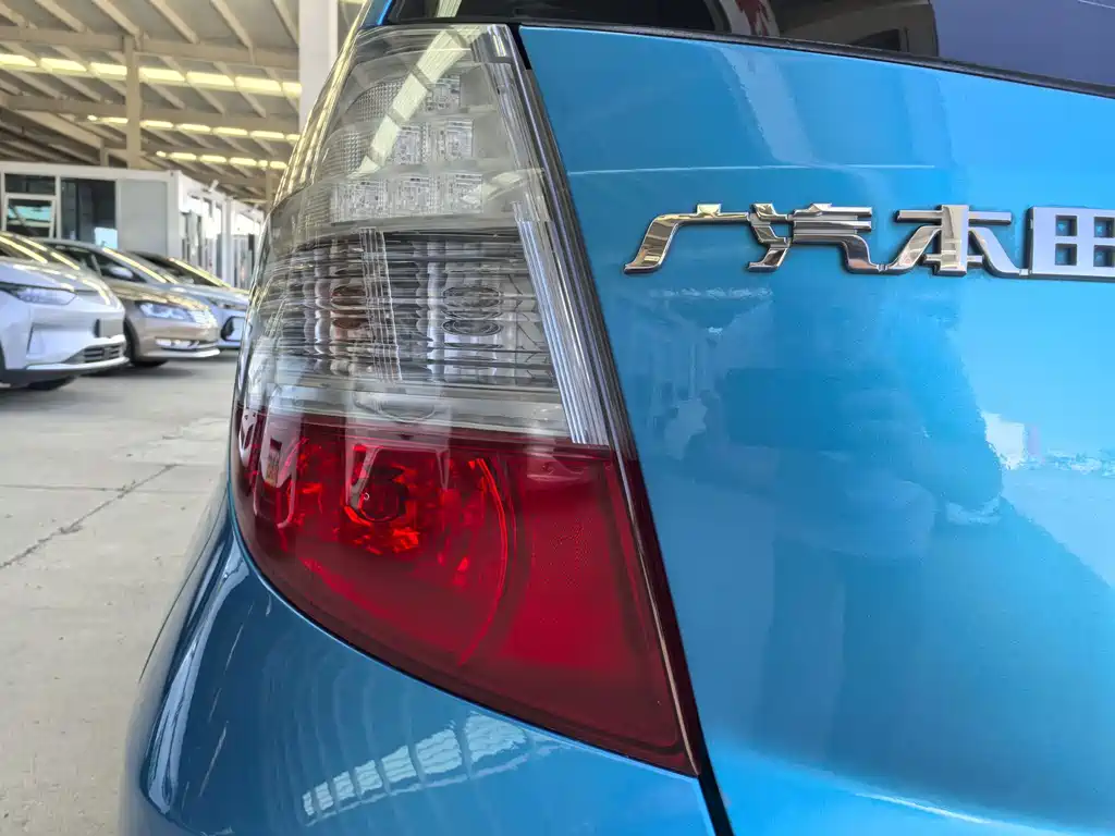 Honda Fit 2010 — фото 15