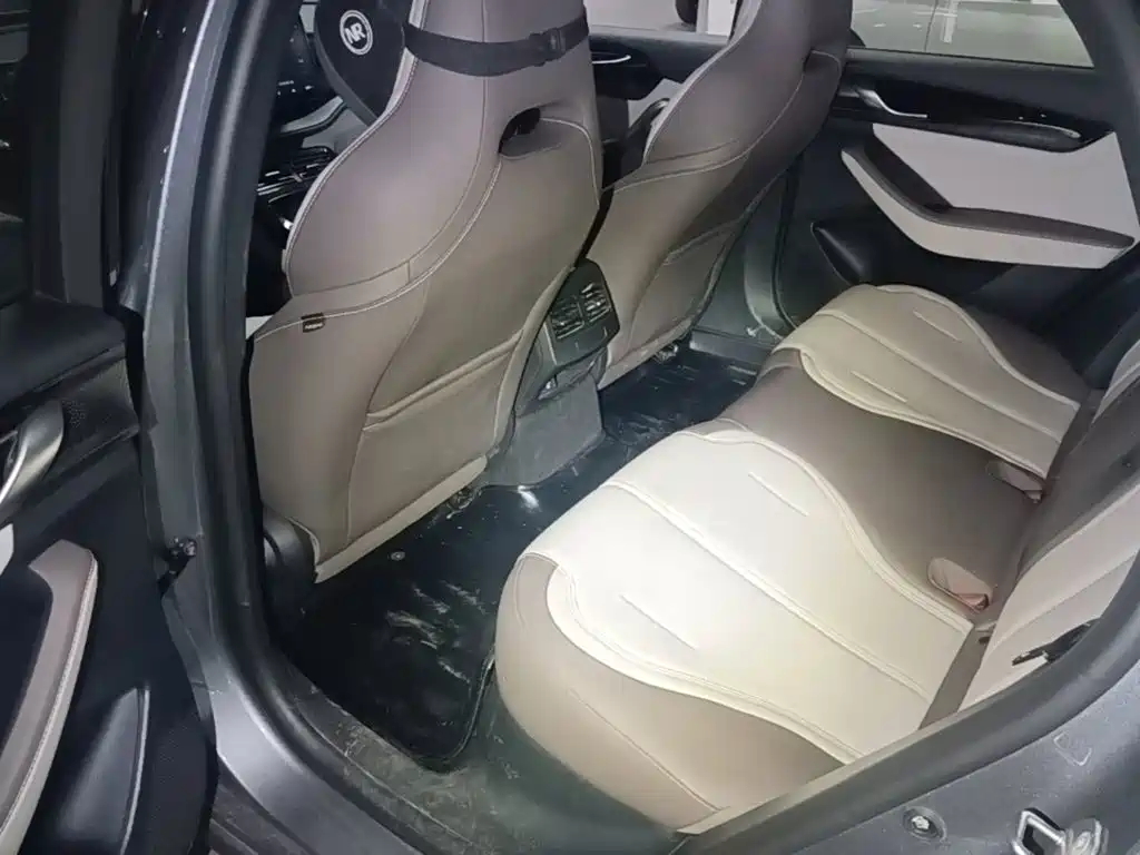 BYD Qin PLUS 2023 — фото 17