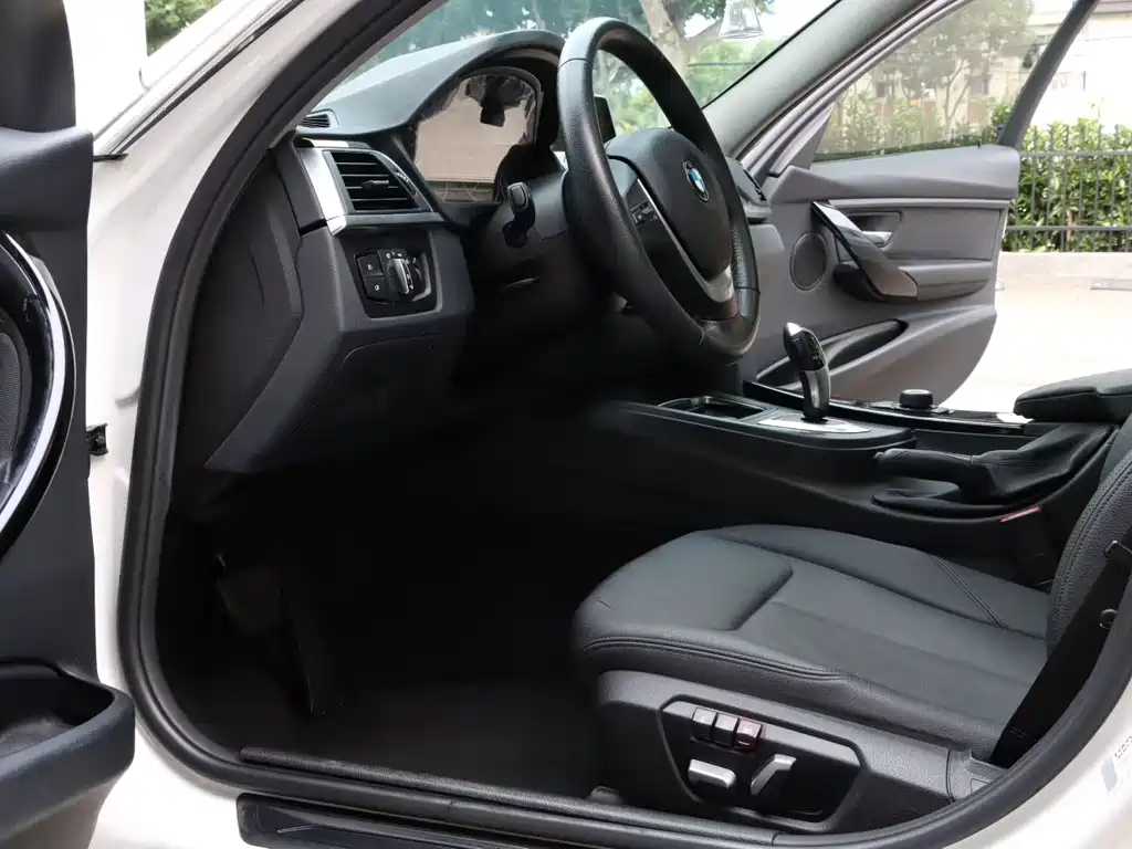 BMW 3 Series 2018