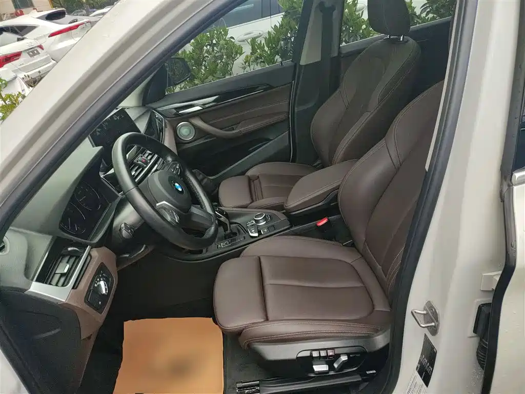 BMW X1 2021 — фото 15