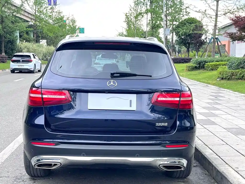 Mercedes-Benz GLC 2018 — фото 12