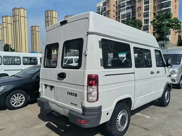 Iveco Proud 2017