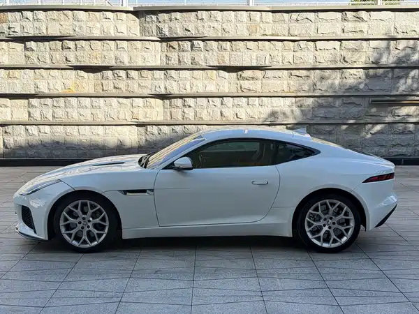 Jaguar F-TYPE 2019