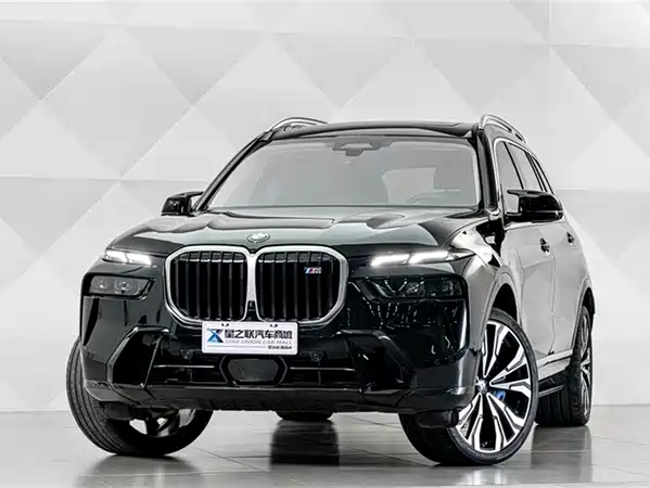 BMW X7 M60i 2025