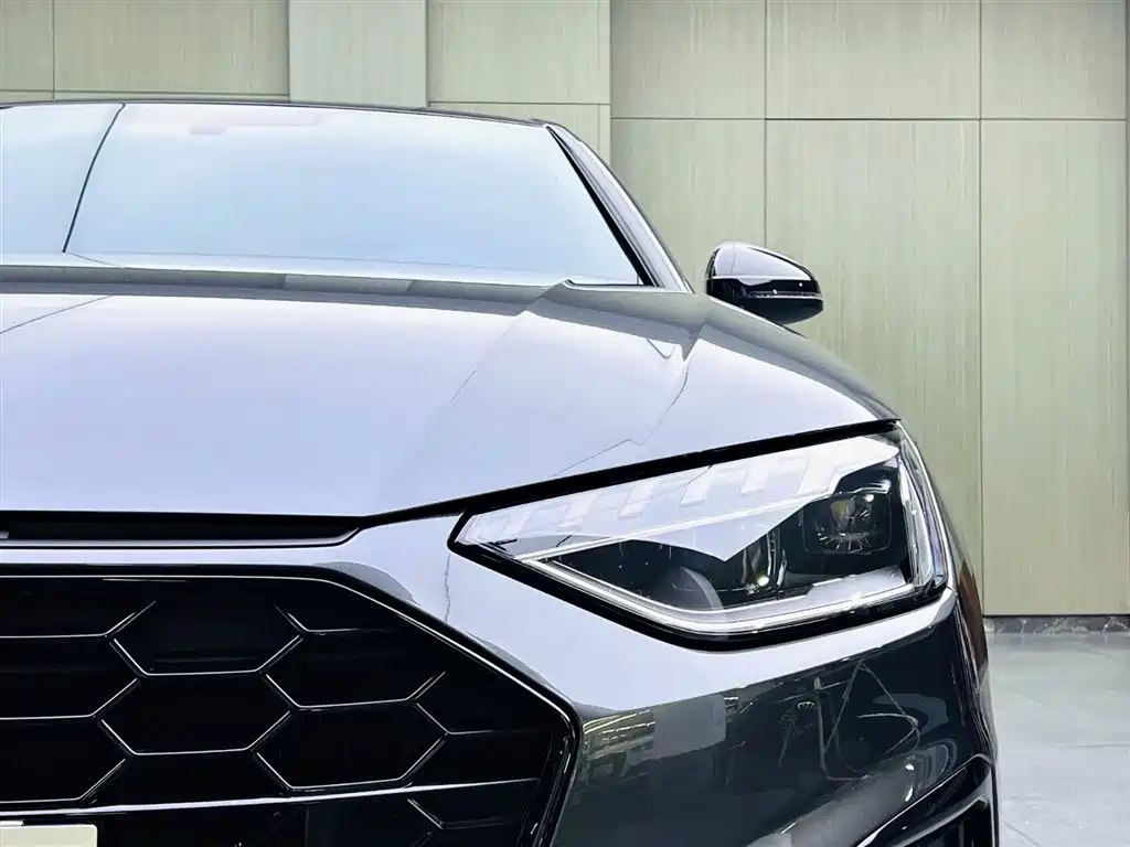 Audi A4L 2024