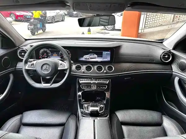 Mercedes-Benz E-Class 2017
