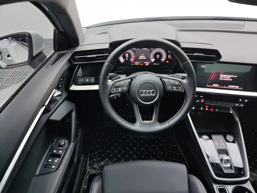 Audi A3 2022 — фото 13