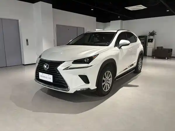 Lexus NX 2019