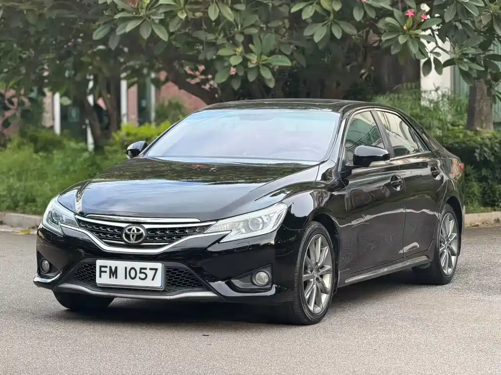 Toyota Reiz 2016