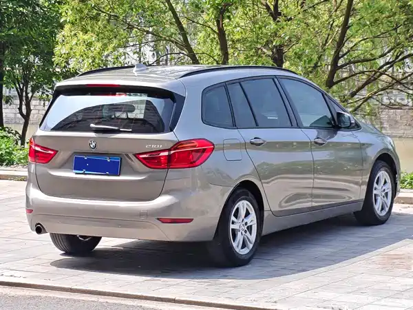 BMW 2 Series Wagon 2017