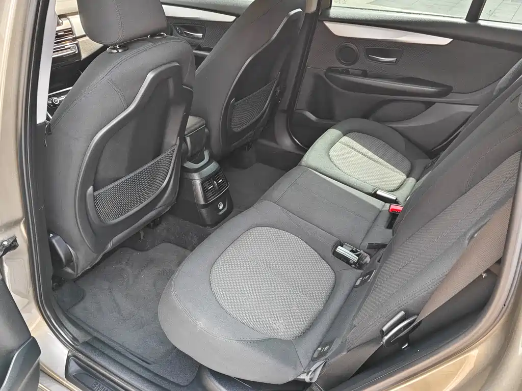 BMW 2 Series Gran Tourer 2017 — фото 21