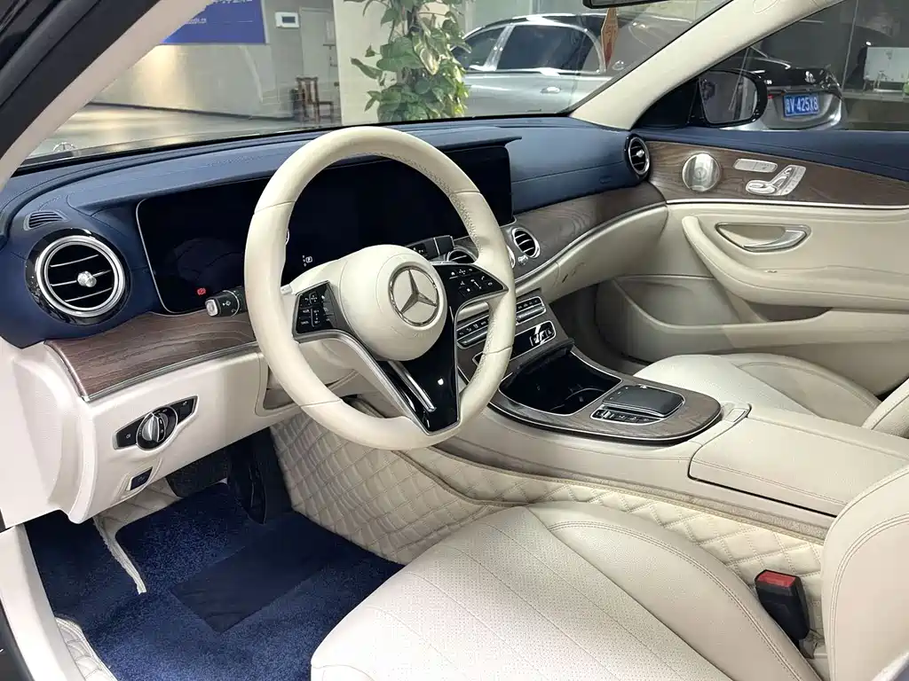 Mercedes-Benz E-Class 2021