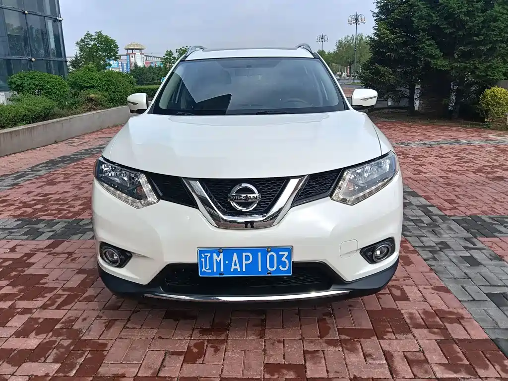 Nissan X-Trail 2016 — фото 1