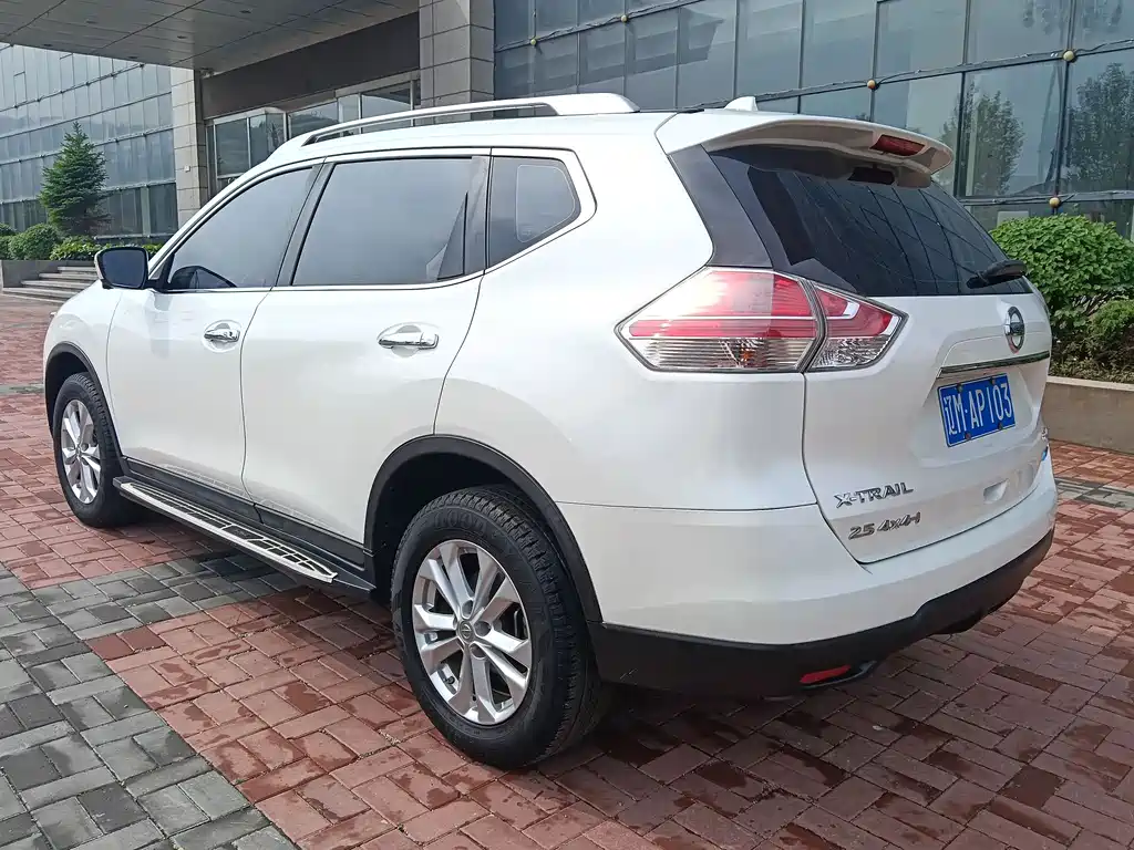 Nissan X-Trail 2016 — фото 6