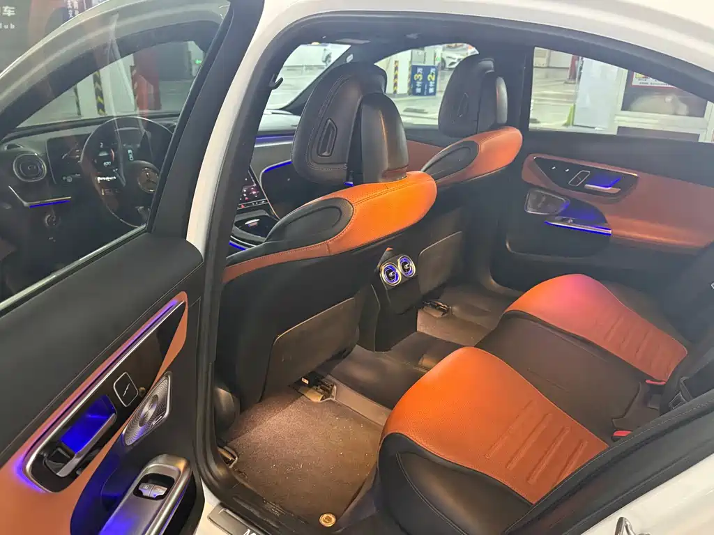 Mercedes-Benz C-Class 2023 — фото 13