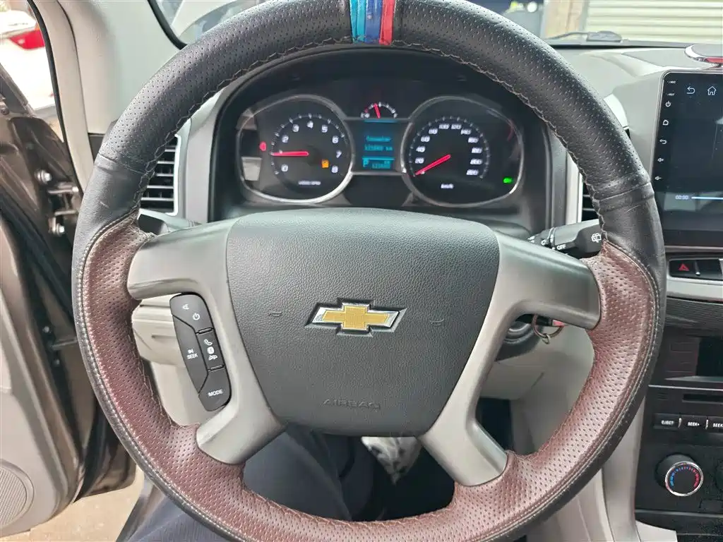 Chevrolet Captiva 2015 — фото 11