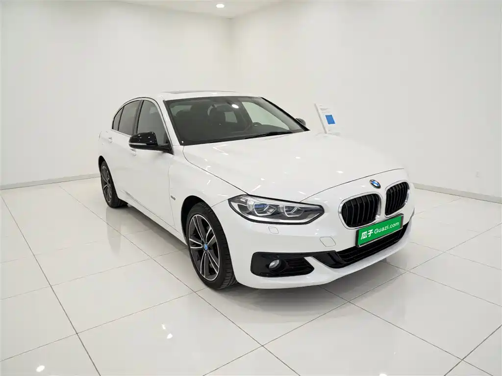 BMW 1 Series 2018 — фото 4