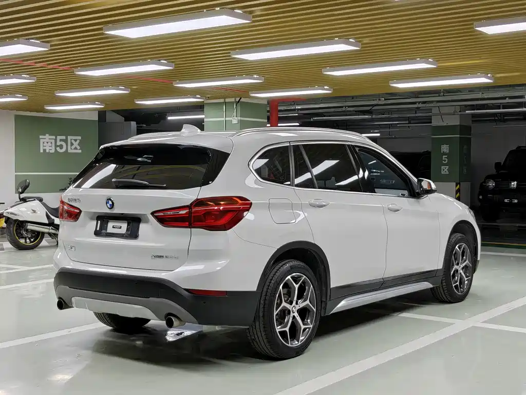 BMW X1 2018 — фото 7
