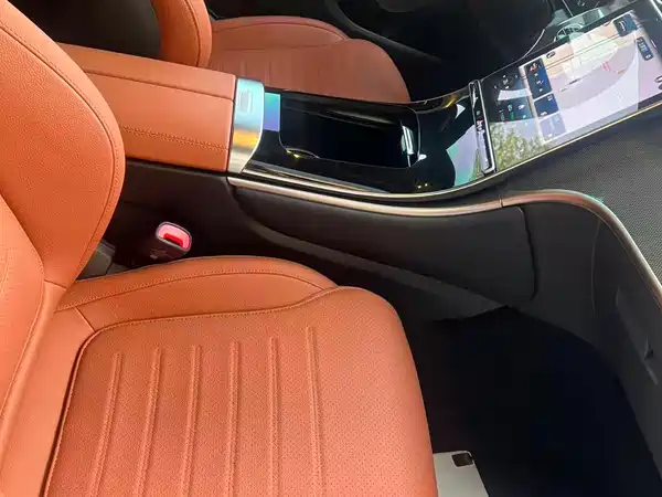 Mercedes-Benz GLC 2024