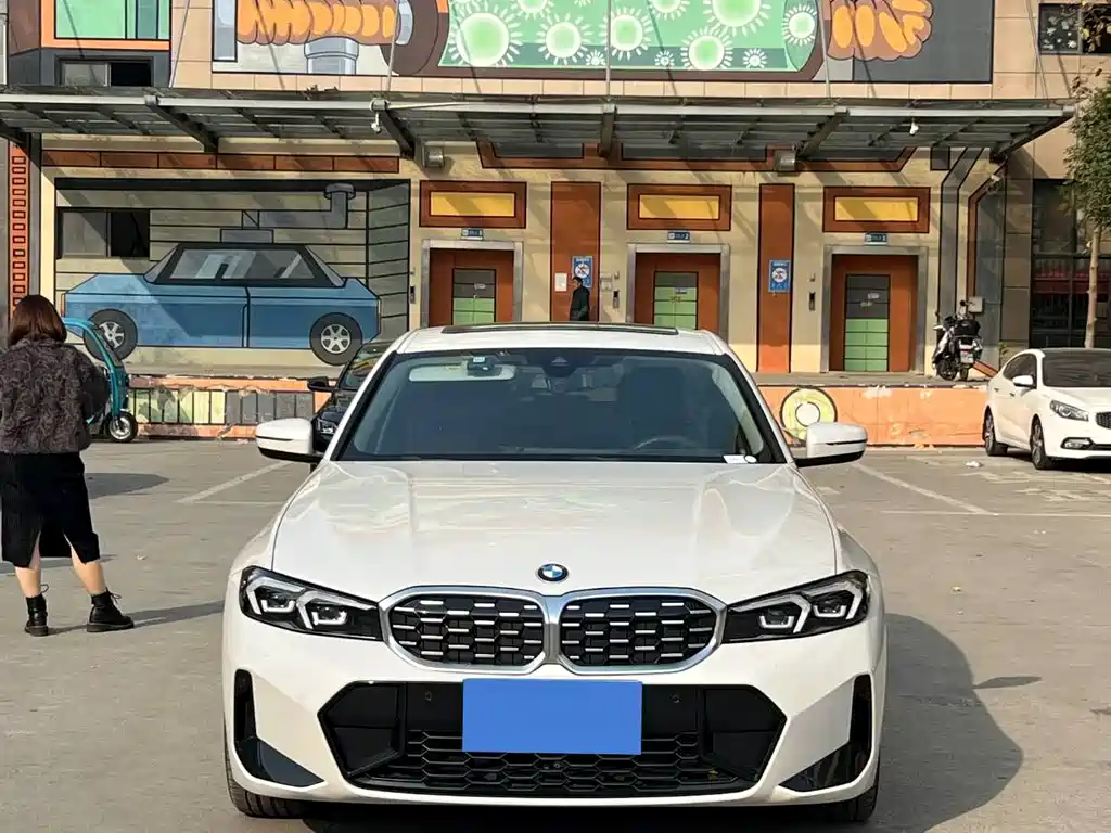 BMW 3 Series 2023