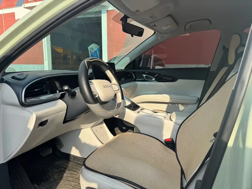 Geely Galaxy Starwish 2024 — фото 4