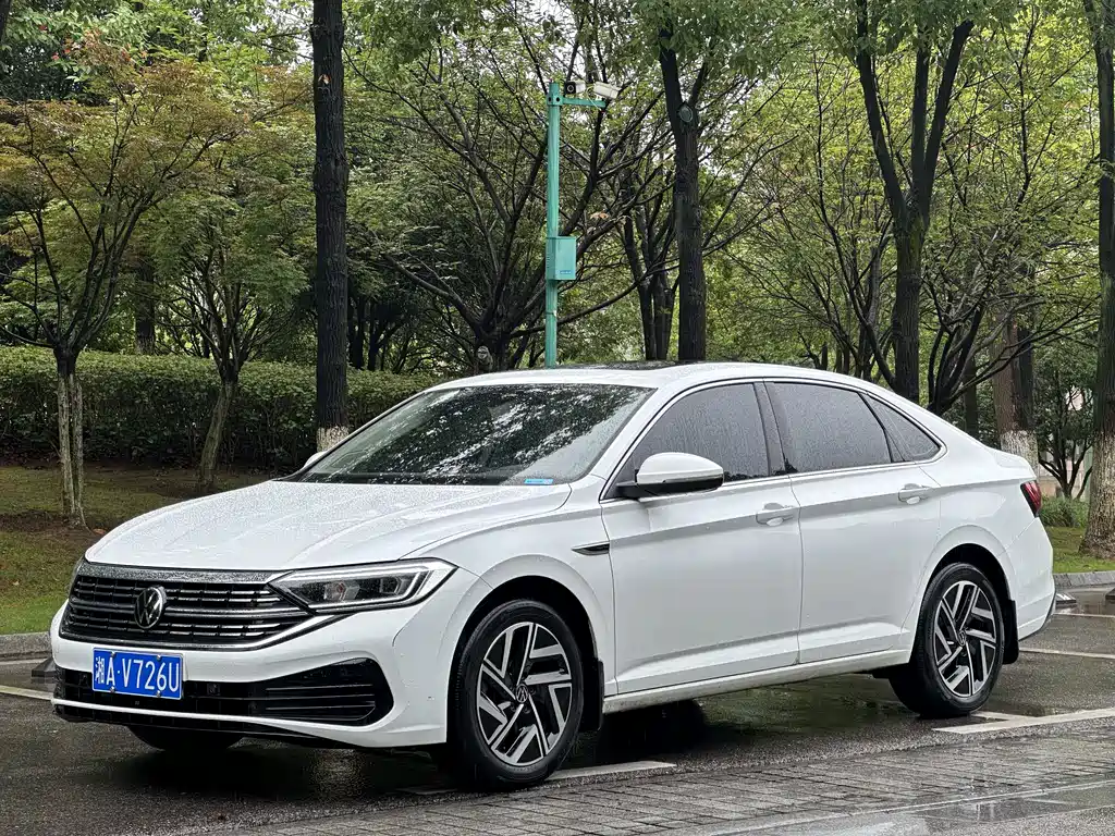 Volkswagen Sagitar 2023