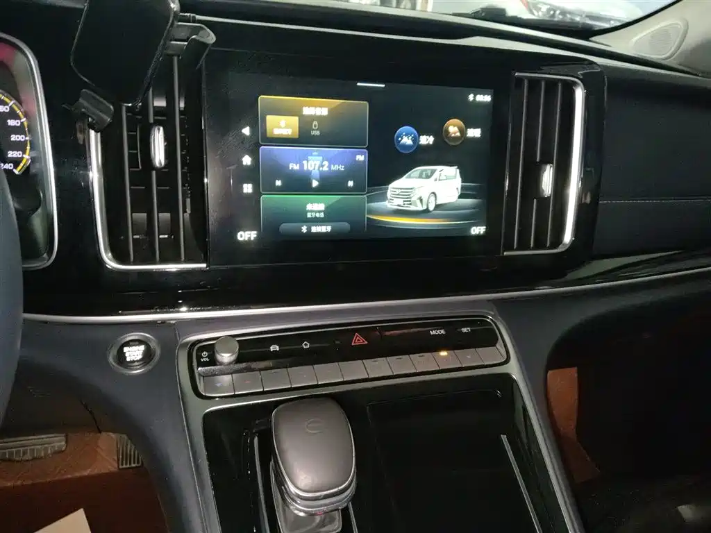 GAC Motor Trumpchi M8 2023 — фото 9