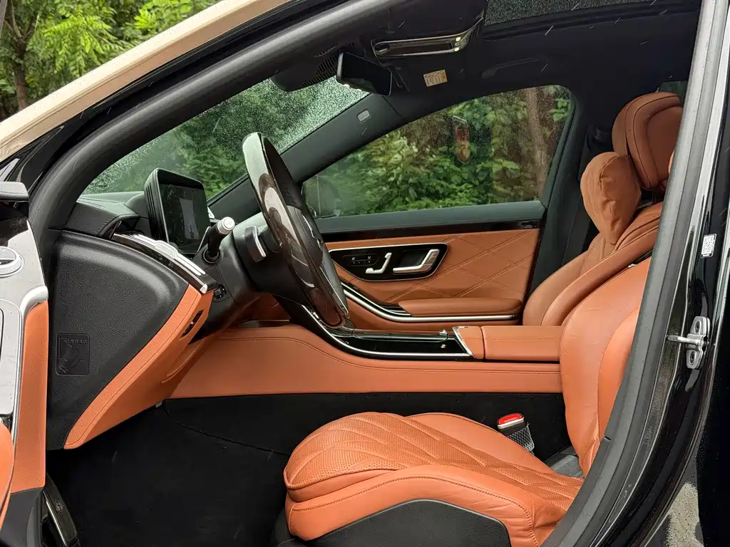Mercedes-Benz Maybach S-Class 2022 — фото 6