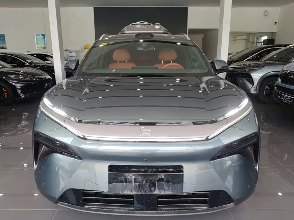 BYD Tang L 2025