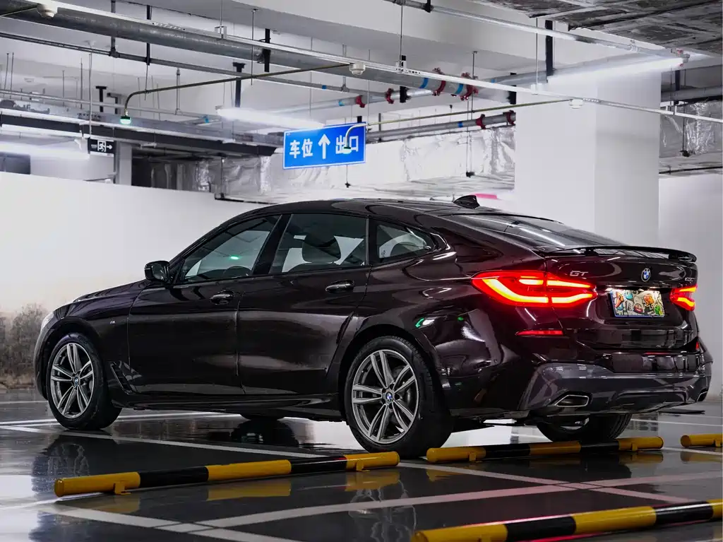 BMW 6 Series GT 2018 — фото 15