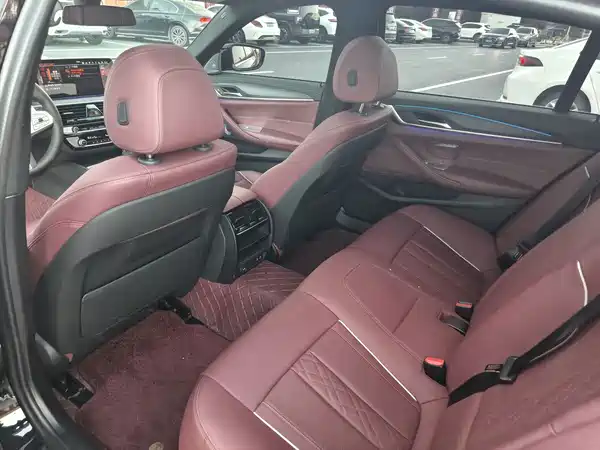 BMW 5 Series 2023