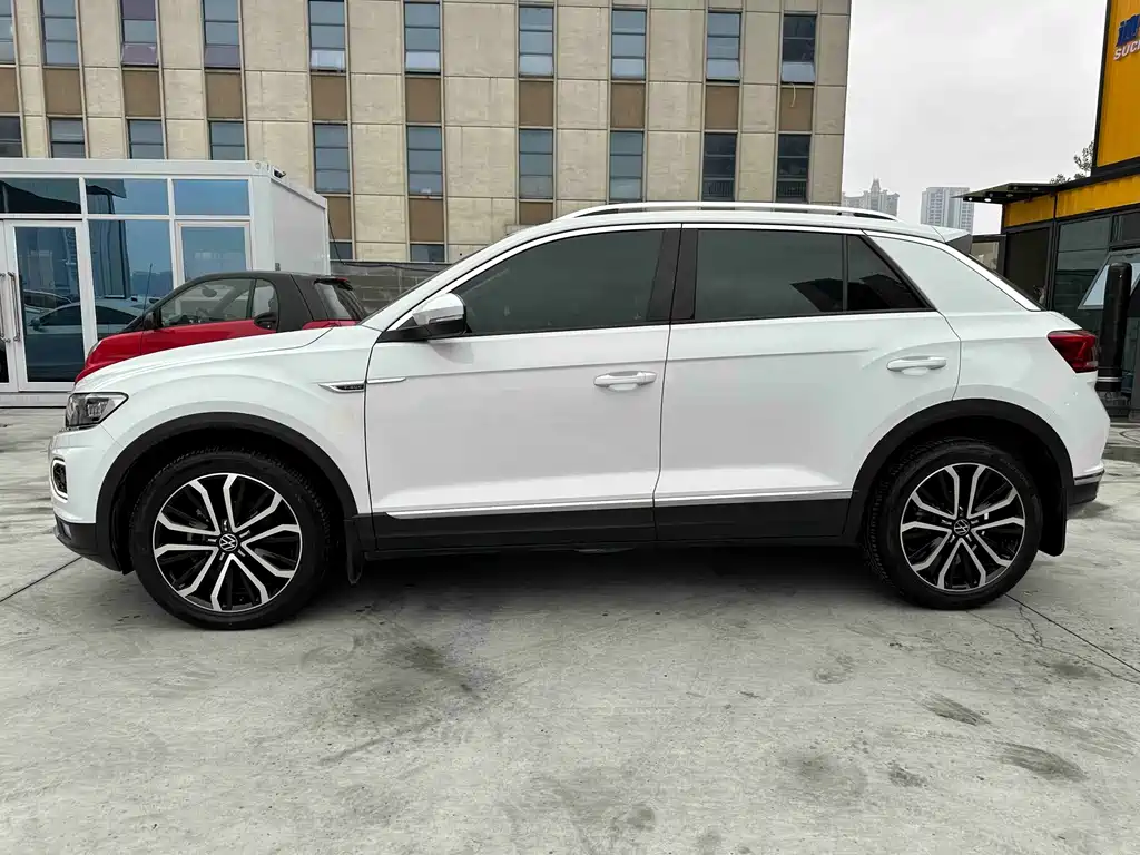 Volkswagen T-Roc 2022 — фото 3
