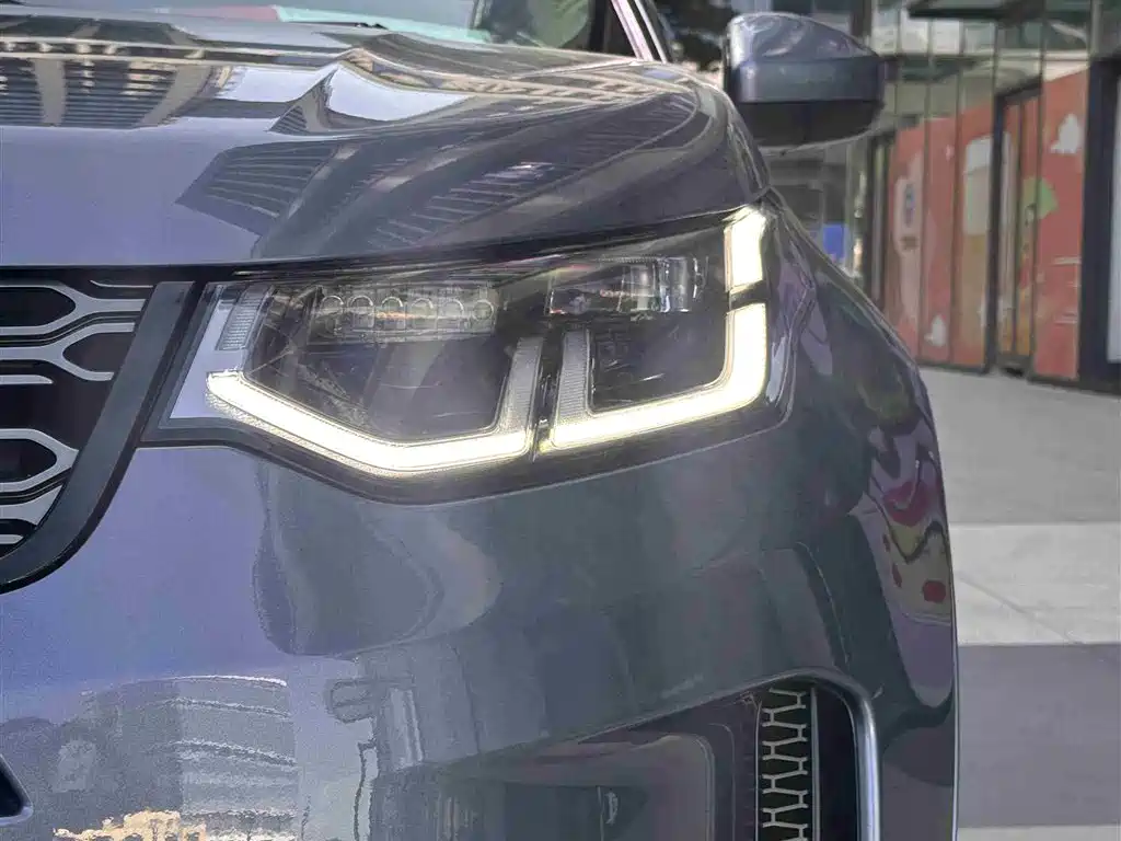 Land Rover Discovery Sport 2023 — фото 26