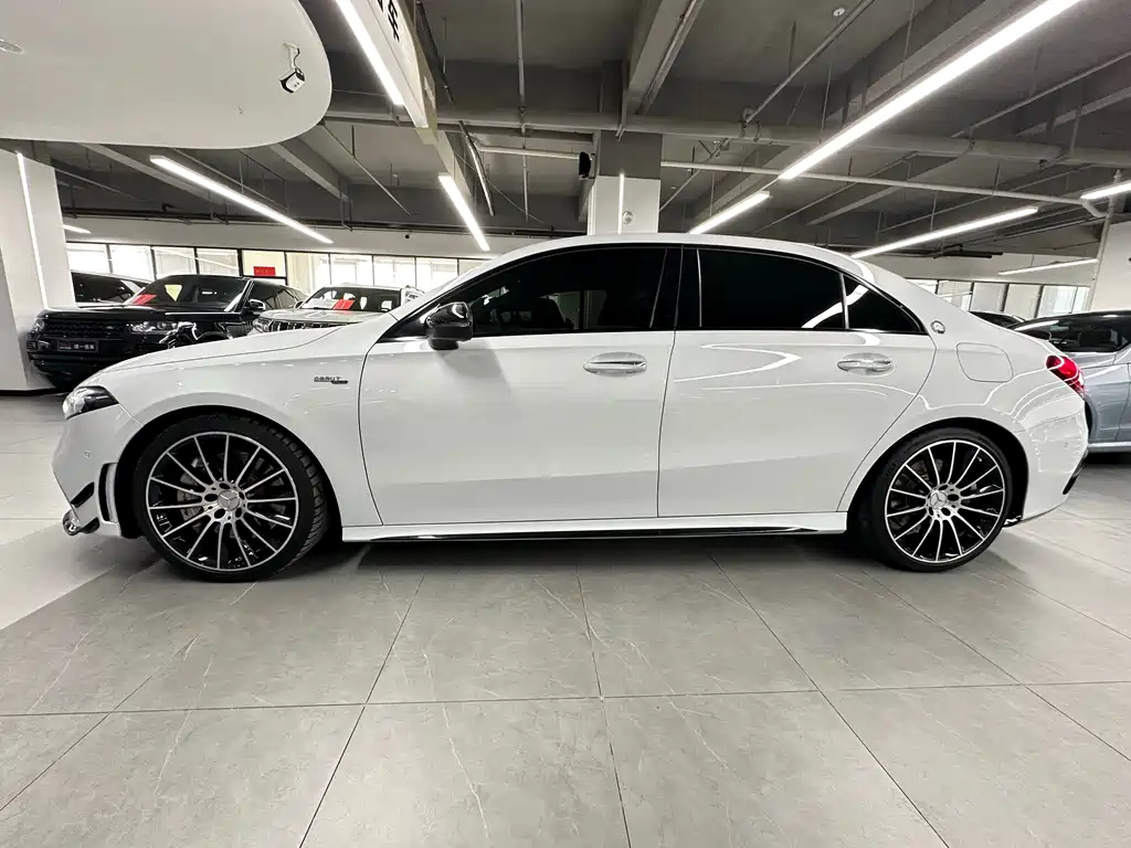 Mercedes-Benz A-Class AMG 2021 — фото 3