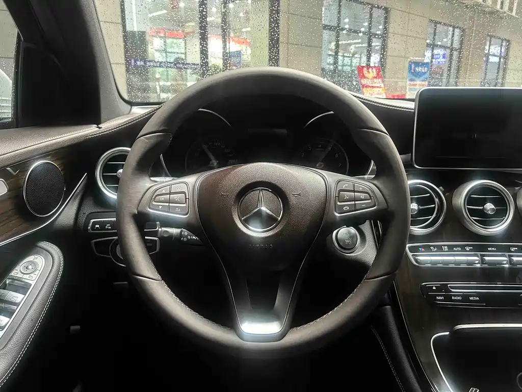 Mercedes-Benz GLC 2017