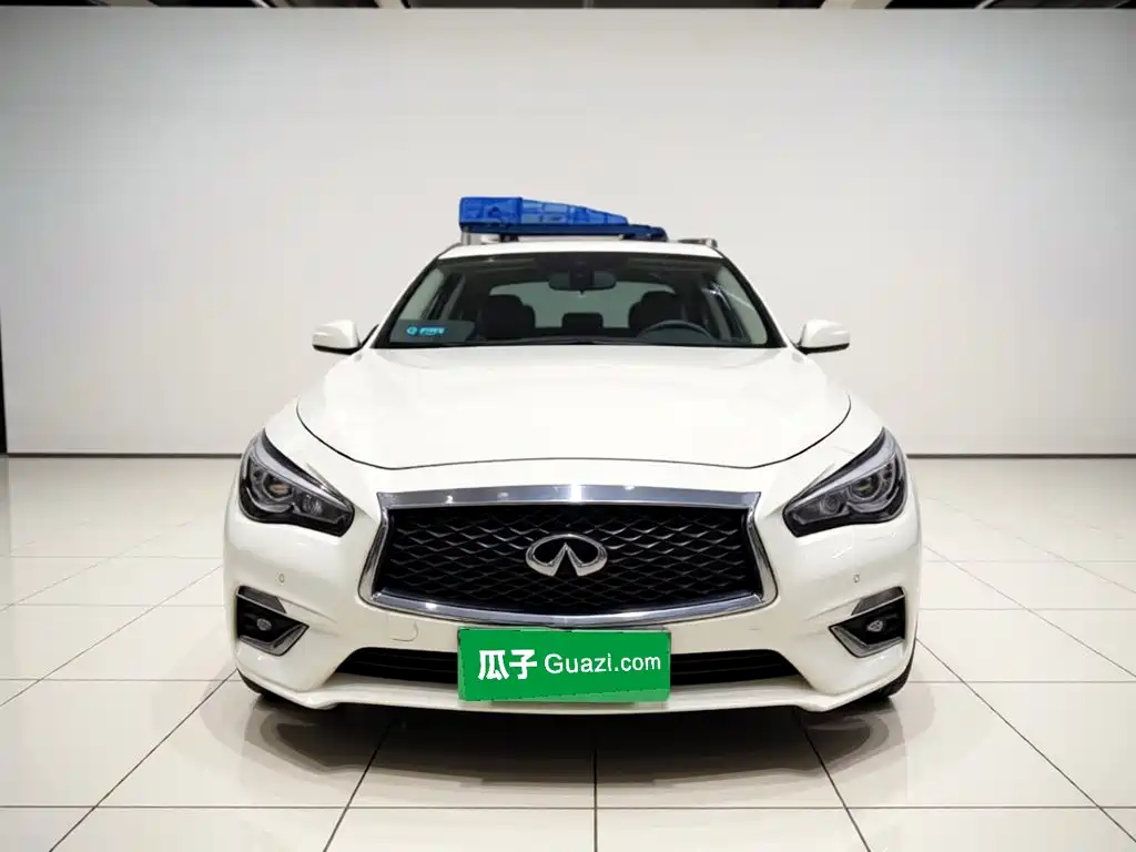 Infiniti Q50L 2018 — фото 24