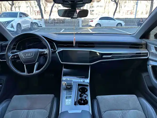 Audi A6L 2024
