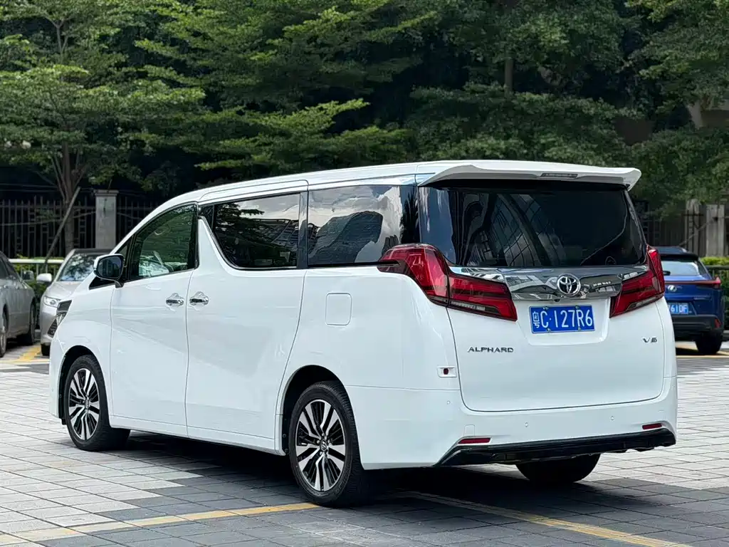 Toyota Alphard 2019