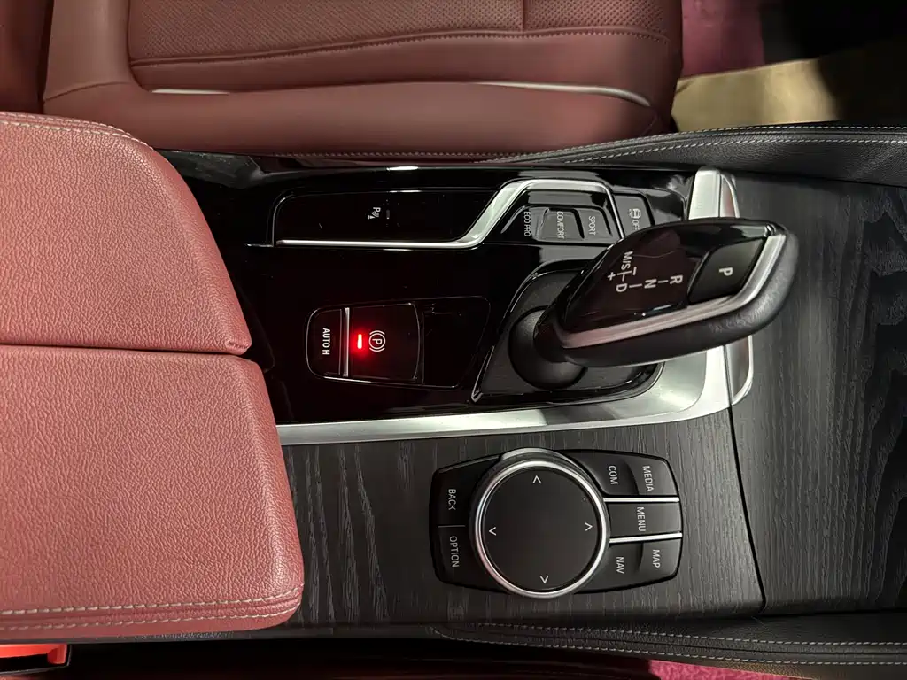BMW 5 Series 2022