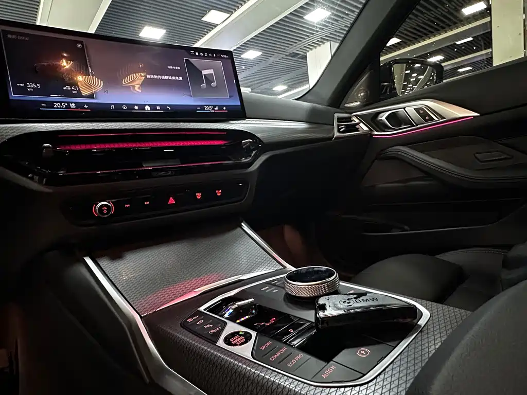 BMW 4 Series 2025 — фото 14