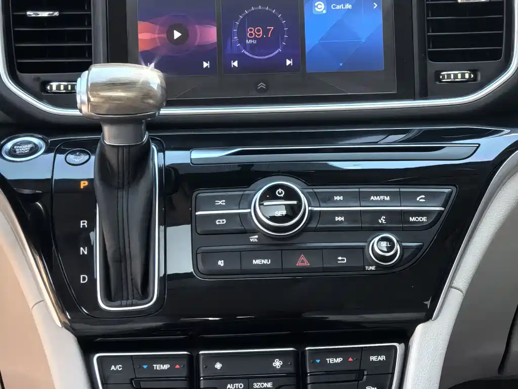 GAC Motor Trumpchi M8 2018 — фото 12