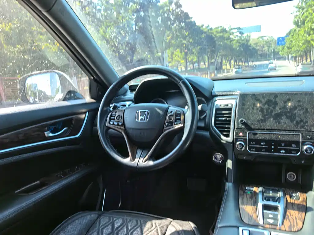 Honda UR-V 2017 — фото 7