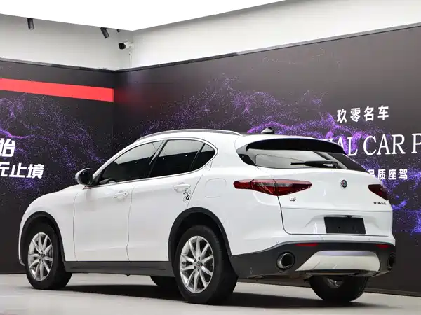 Alfa Romeo Stelvio 2019