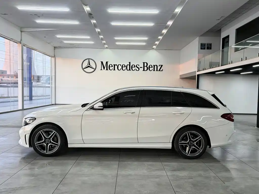 Mercedes-Benz C-Class 2019 — фото 7